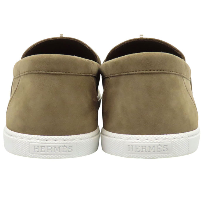 HERMES  
Fibbia Kelly in camoscio  
Mocassino Mind