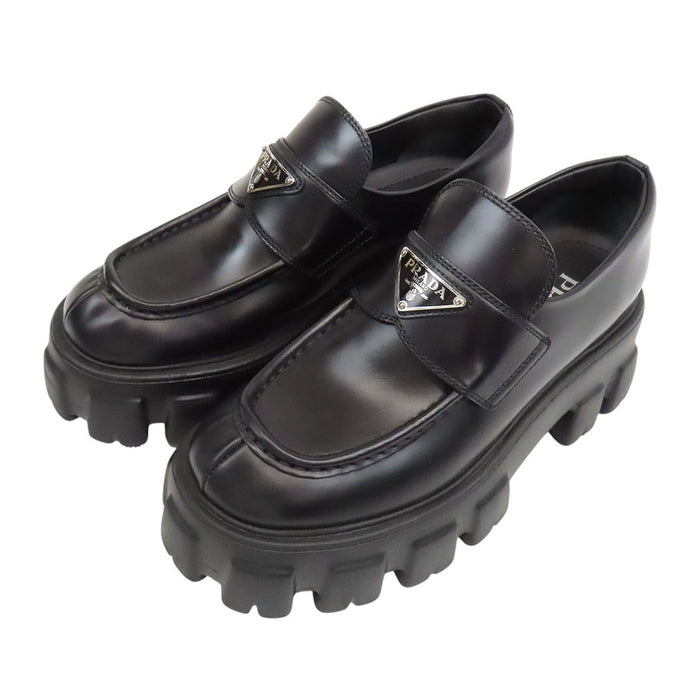 PRADA 
トライアングルロゴ 厚底 
モノリス ブラッシュドレザー ローファー