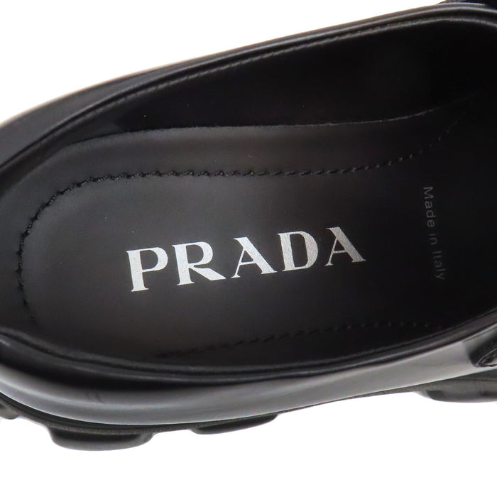 PRADA 
トライアングルロゴ 厚底 
モノリス ブラッシュドレザー ローファー