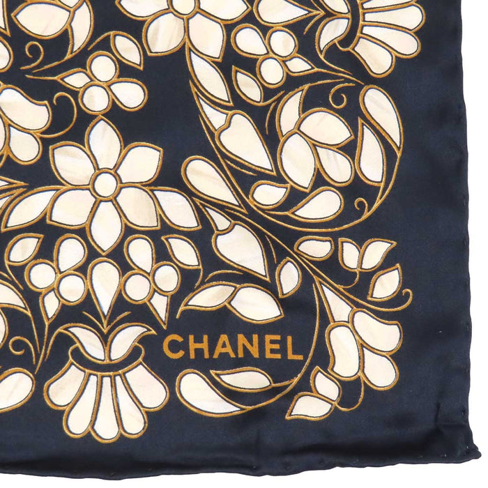 CHANEL 
COCO CC ロゴ シルク 大判 フラワー 
ココマーク スカーフ