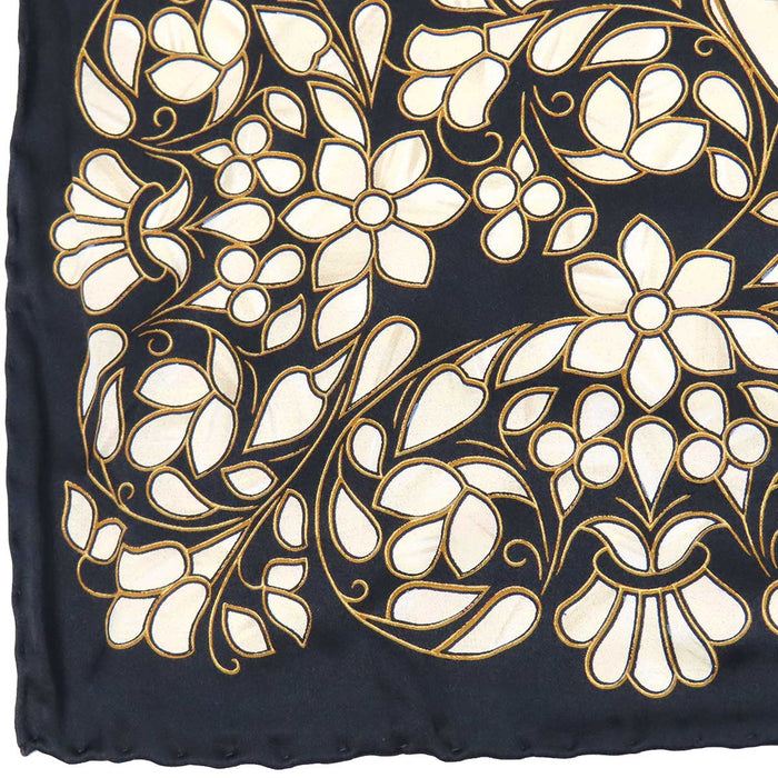 CHANEL 
COCO CC ロゴ シルク 大判 フラワー 
ココマーク スカーフ