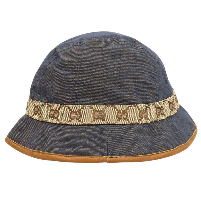 GUCCI
Cappello a secchiello in tela GG con rifiniture in pelle e logo