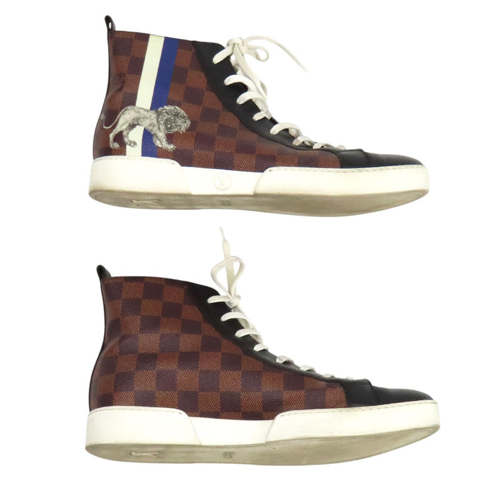 LOUIS VUITTON  
LV sneakers alte in pelle con lacci a tema leone  
Sneakers alte della linea Matchup, Chapman Brothers  
Damier