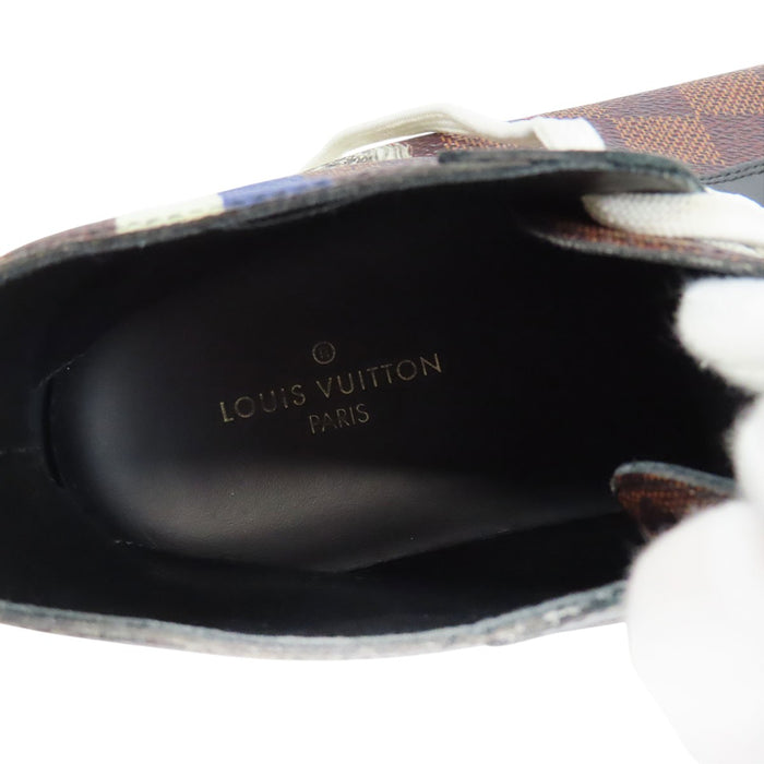 LOUIS VUITTON  
LV sneakers alte in pelle con lacci a tema leone  
Sneakers alte della linea Matchup, Chapman Brothers  
Damier