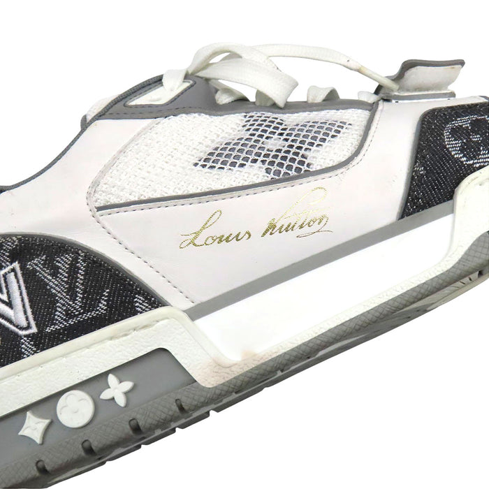 LOUIS VUITTON  
Low-cut lace-up  
LV Trainer Line sneakers  
Monogram denim
