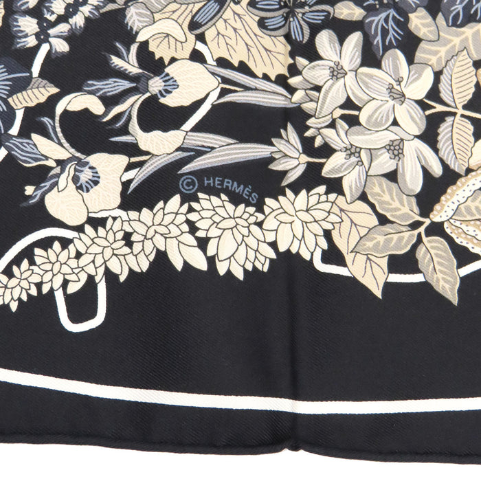 HERMES 
シルク 大判 フラワー 
カレ 90 PLANIFLEURS プラニフルール スカーフ
