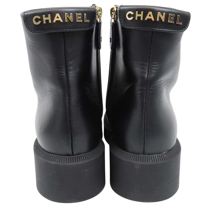 CHANEL 
COCO CC レザー 
ココマーク ロゴ ショートブーツ