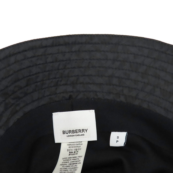 BURBERRY 
総柄 ナイロン 
TB モノグラム バケットハット