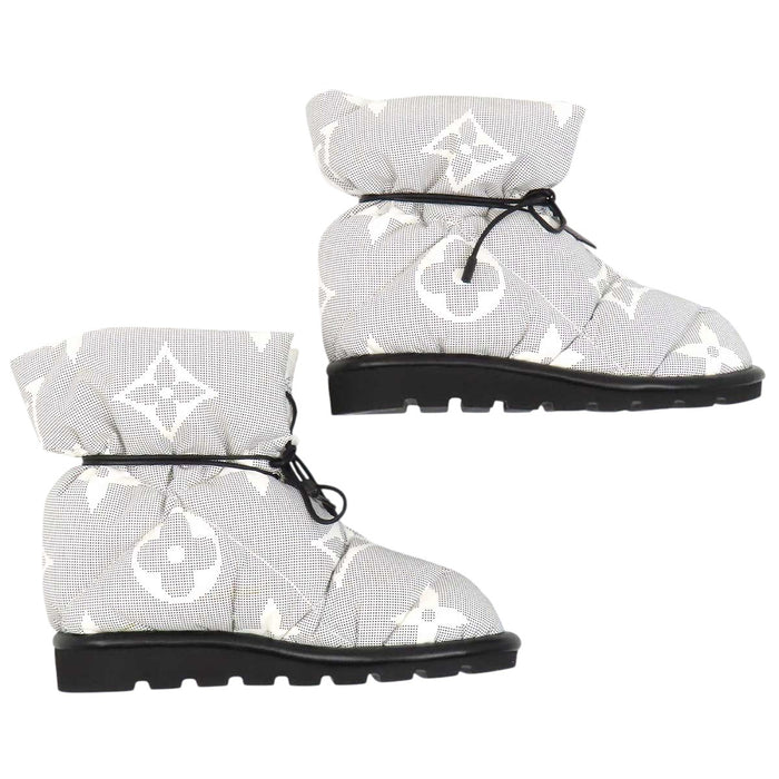 LOUIS VUITTON 
LV 
ピローライン アンクル ショートブーツ 
モノグラム