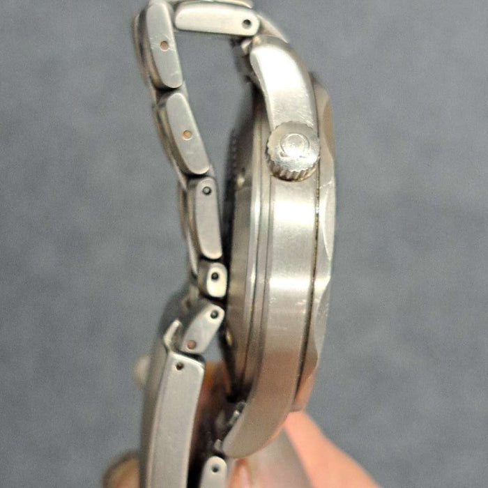 【WHOLESALES】
OMEGA 
2231.8 
箱　ギャランティ