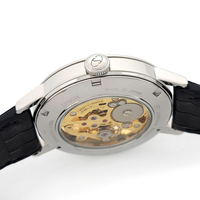 ORIENT  
Orient Star Skeleton  
With warranty card