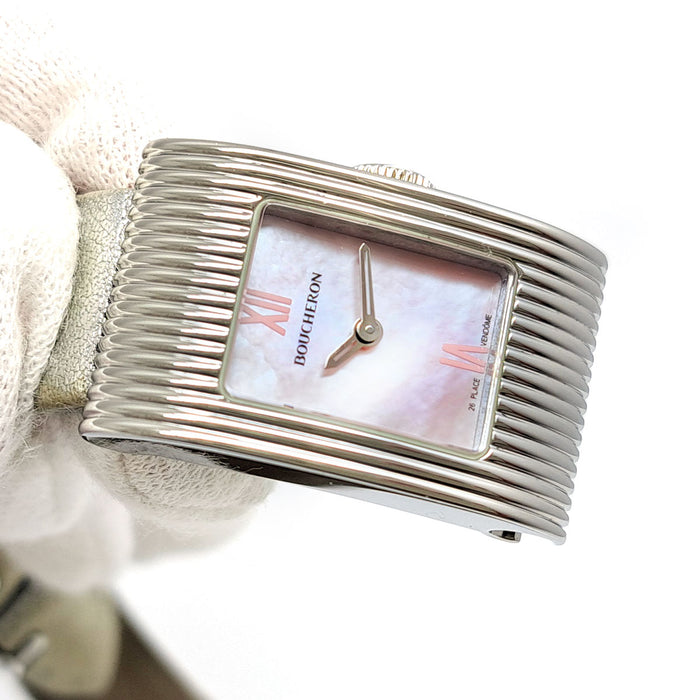 Boucheron 
リフレ ピンクシェル