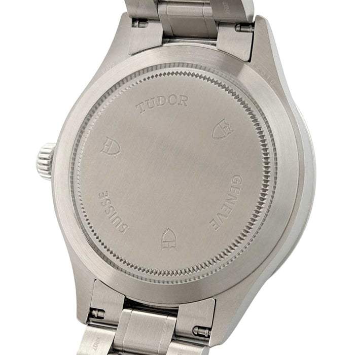 TUDOR 
Style refait 
Avec garantie