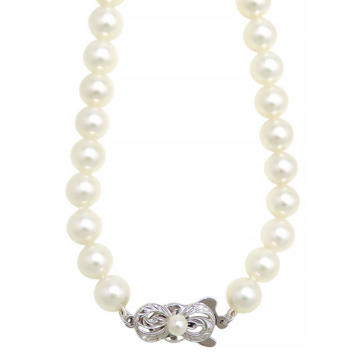 MIKIMOTO Akoya Pearl Necklace