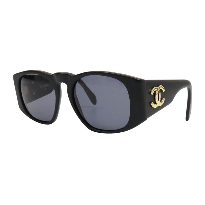 CHANEL 
COCO CC ロゴ ゴールドカラー 
ココマーク マット サングラス