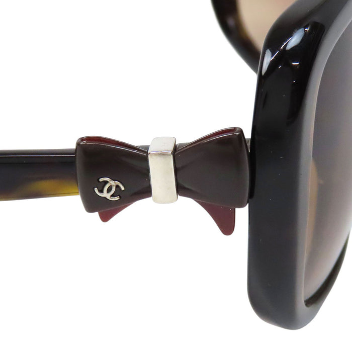 CHANEL  
COCO CC Logo Tortoiseshell Pattern  
Coco Mark Ribbon Sunglasses