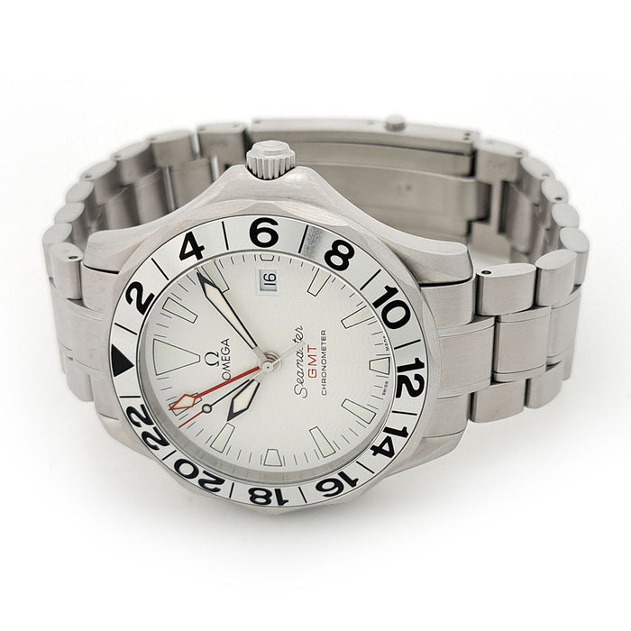OMEGA 
Seamaster GMT