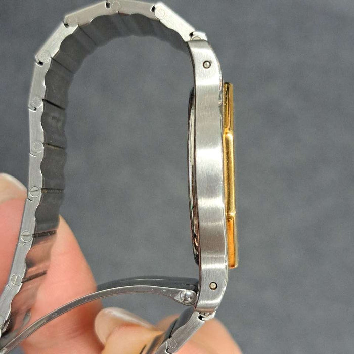 【WHOLESALES】
CARTIER 
内箱