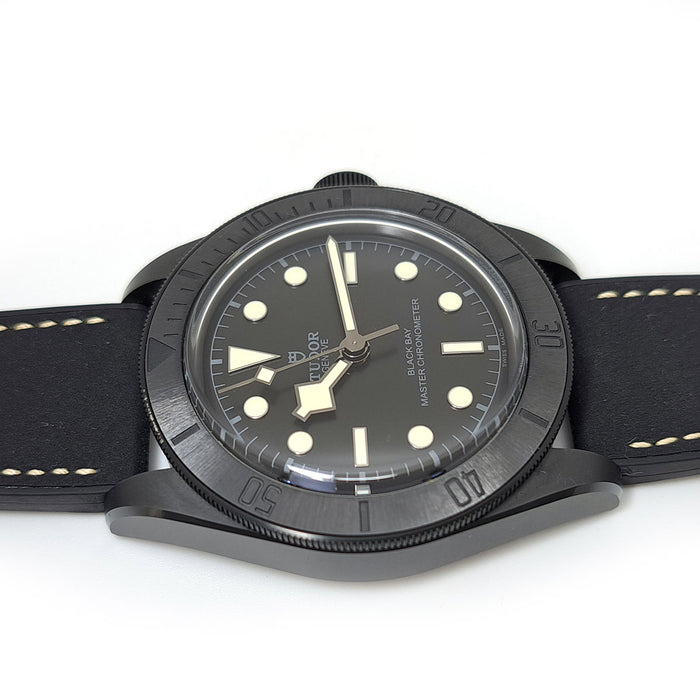 TUDOR 
Black Bay Ceramic 
With box and guarantee