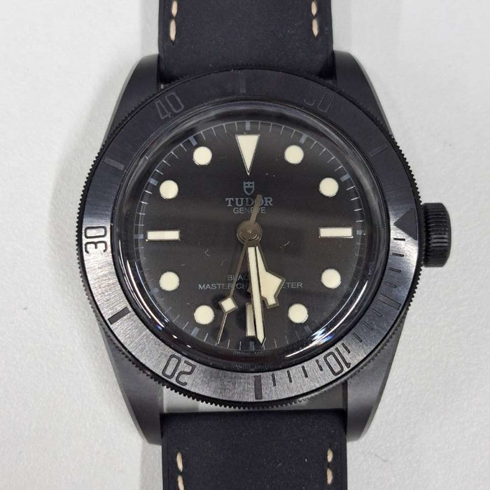 【WHOLESALES】
TUDOR 
79210CNU 
箱　ギャランティ　純正ナイロンベルト×1(使用感小)　純正尾錠×1