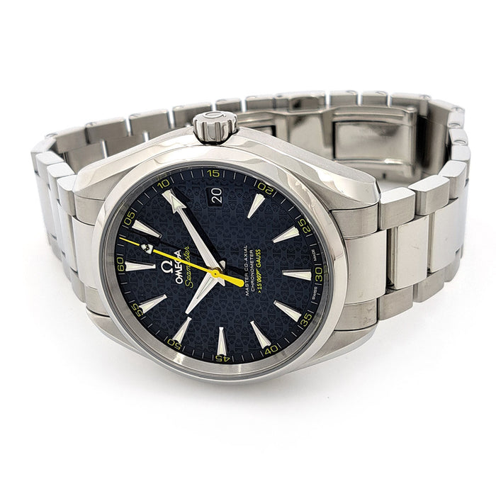 OMEGA 
Seamaster Aqua Terra James Bond 007 
Avec écrin et papiers