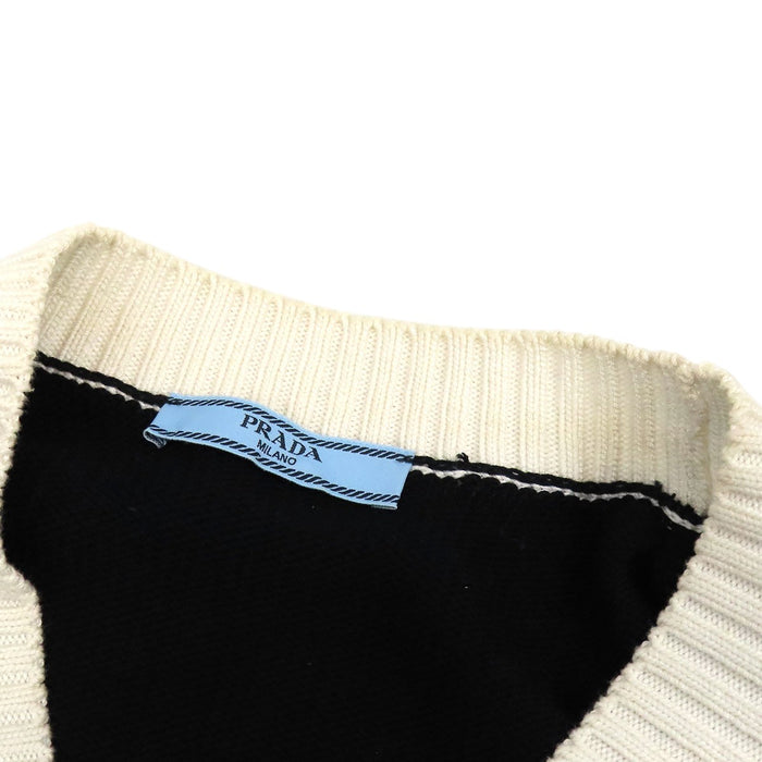 PRADA  
Logo rib trim knit half-sleeve  
Cropped cotton cardigan