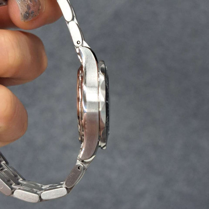 【WHOLESALES】
OMEGA 
箱(外箱破損)