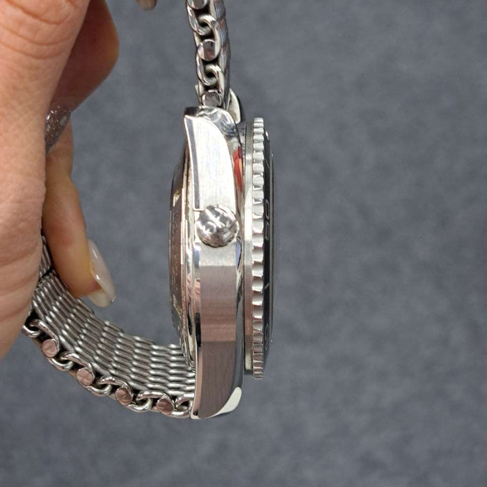 【WHOLESALES】
OMEGA 
2210.52 
箱　ギャランティ(日付、ショップ印なし)　ピクトグラム