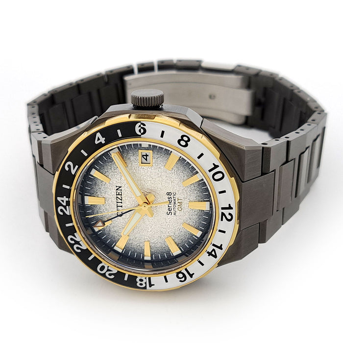 CITIZEN  
Serie 8 Limited  
Con scatola e garanzia
