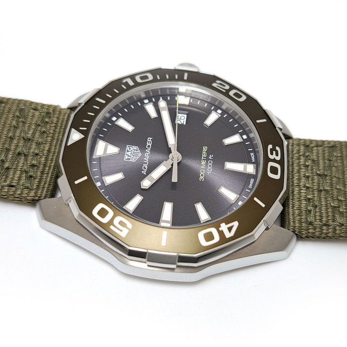 TAG HEUER 
Aquaracer 
Avec boîte et certificat de garantie