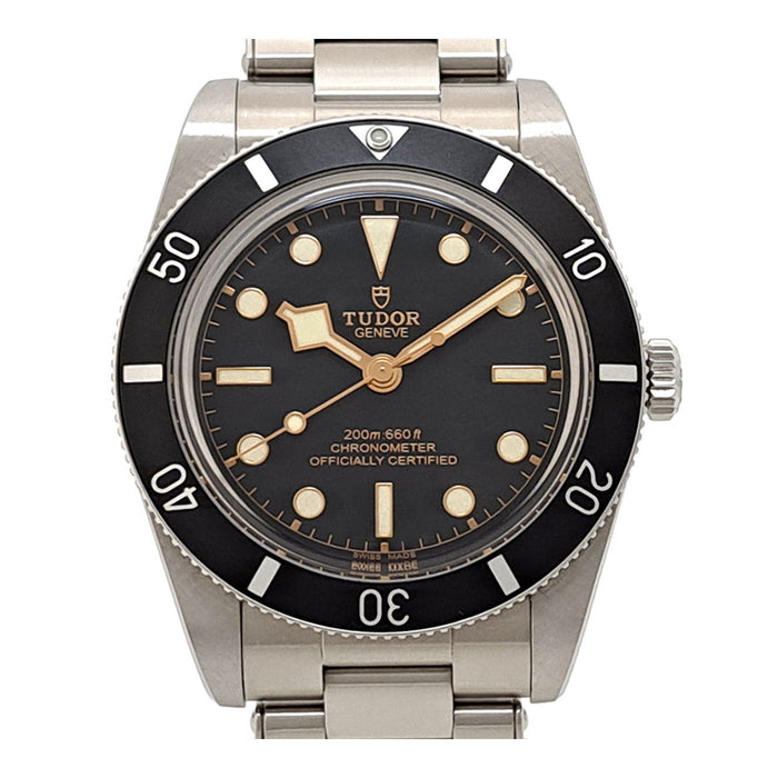 TUDOR 
Black Bay 54 
Avec boîte et papiers