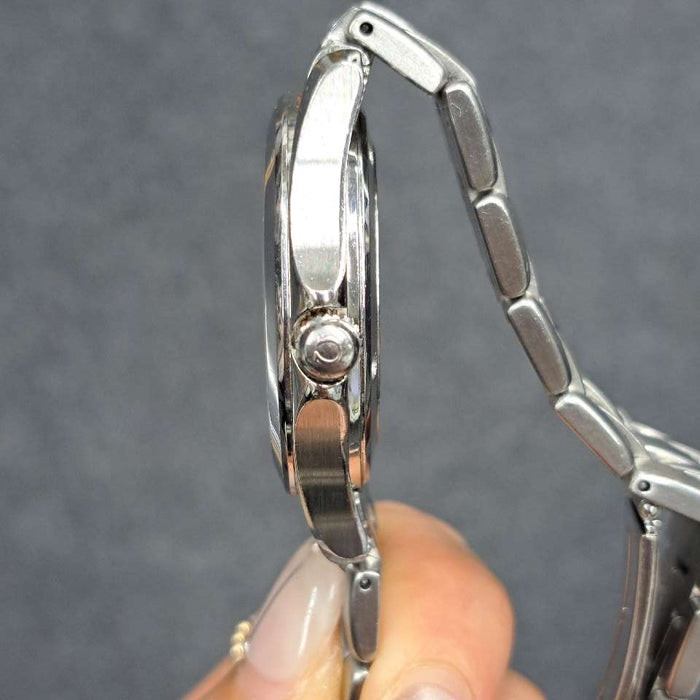 【WHOLESALES】
OMEGA 
251131 
箱(外箱・内箱劣化あり　内箱に油性ペンでのメモ書きあり)　ギャランティ