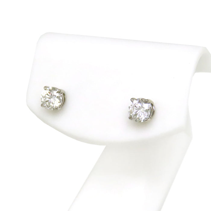 HARRY WINSTON 
Boucles d'oreilles clous rondes