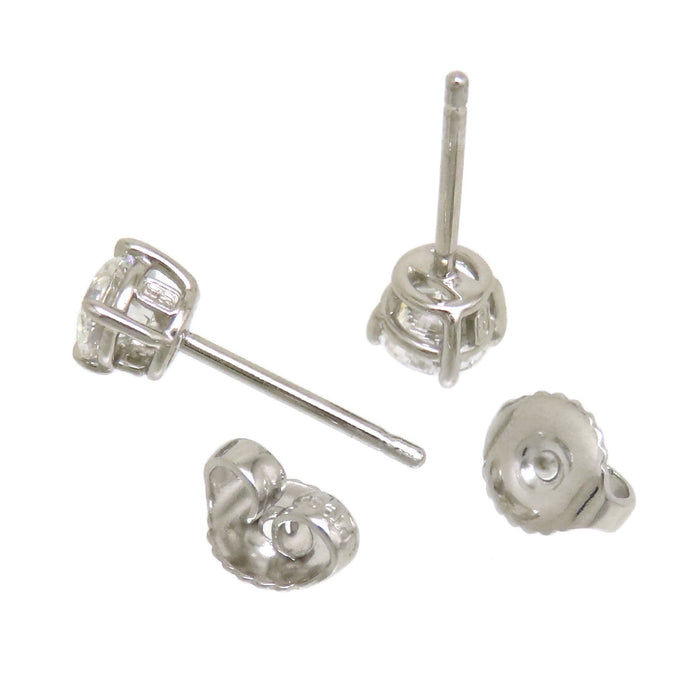 HARRY WINSTON 
Boucles d'oreilles clous rondes