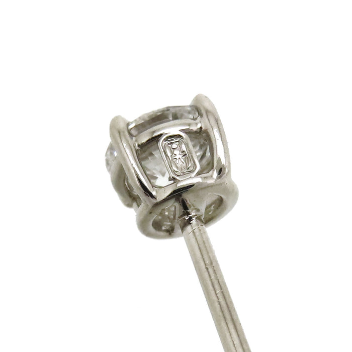 HARRY WINSTON 
Boucles d'oreilles clous rondes