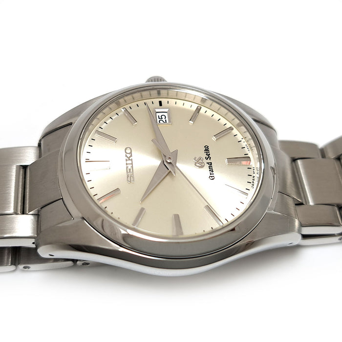 SEIKO 
Grand Seiko al quarzo 9F 
Con scatola e certificato di garanzia