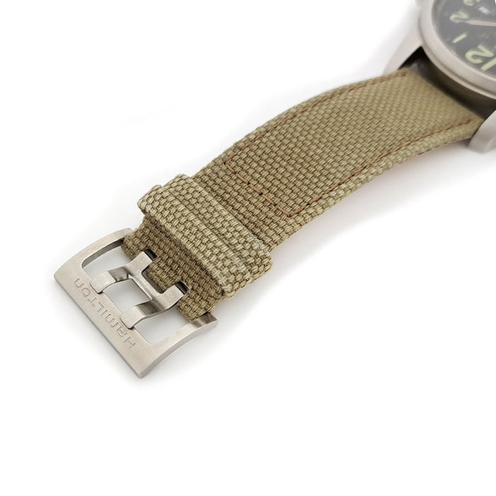 HAMILTON  
Khaki Field Officer  
With box and warranty card