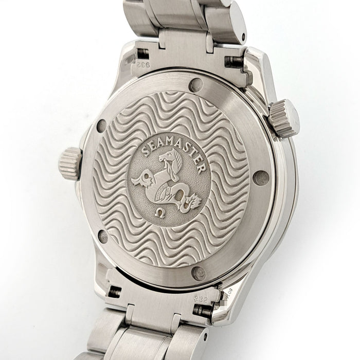OMEGA 
Seamaster 300M révisée 
Avec boîte et garantie