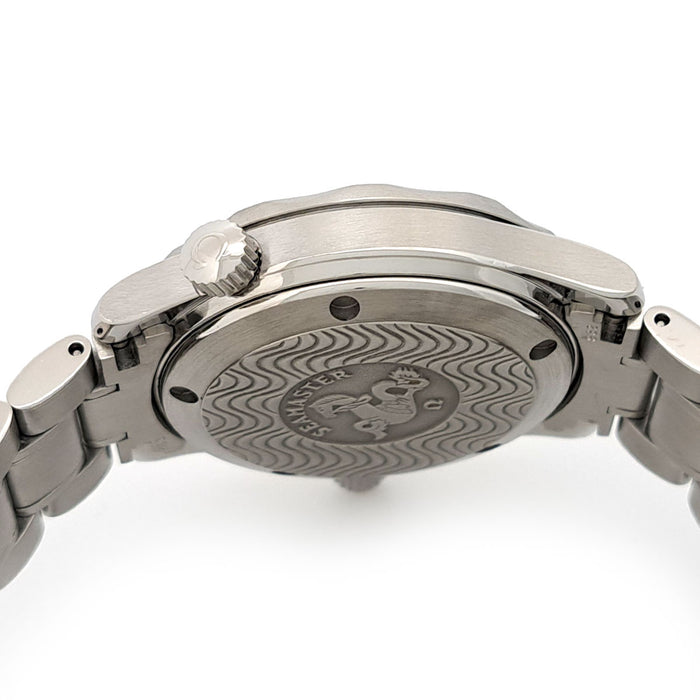 OMEGA 
Seamaster 300M revisionato 
Con scatola e garanzia