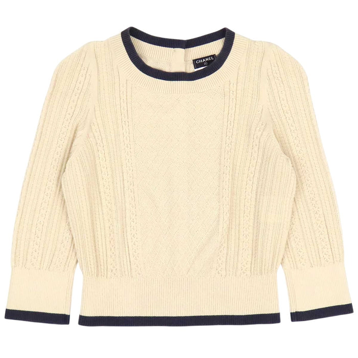 CHANEL  
COCO CC Gold Color Metal Back Button Medusa Button  
Coco Mark Medusa Button Cotton Knit Cut and Sewn Top