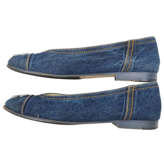 CHANEL  
COCO CC Logo Flat Ballet Shoes  
Coco Mark Denim Ballerina Pumps