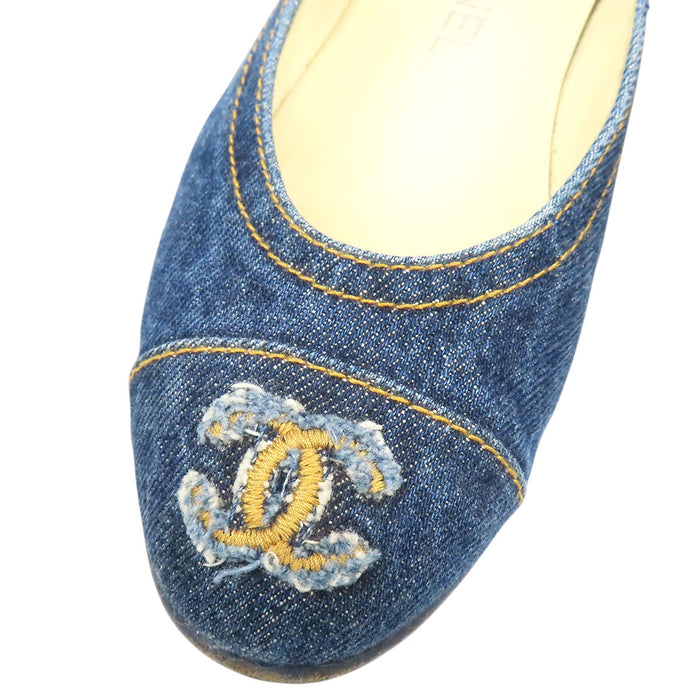 CHANEL  
COCO CC Logo Flat Ballet Shoes  
Coco Mark Denim Ballerina Pumps