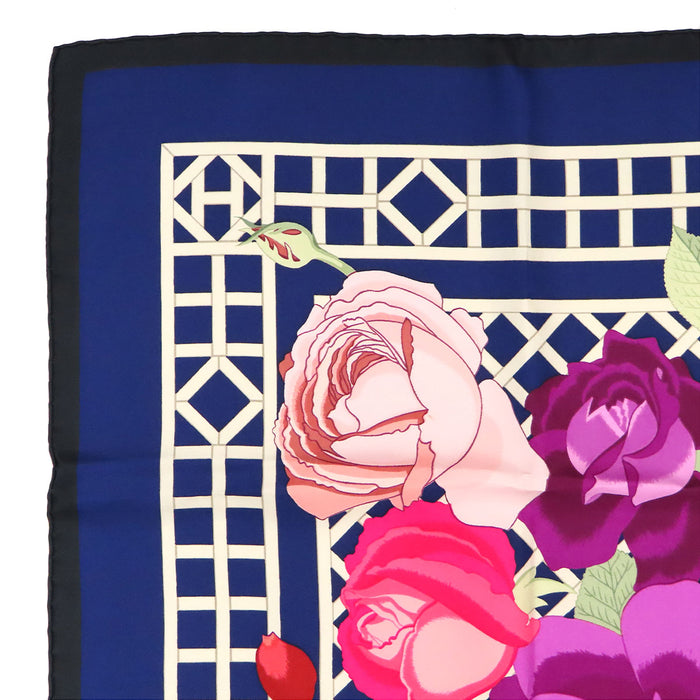 HERMES 
スカーフ 大判 シルク 薔薇 
カレ 90 ROSERAIE バラ園
