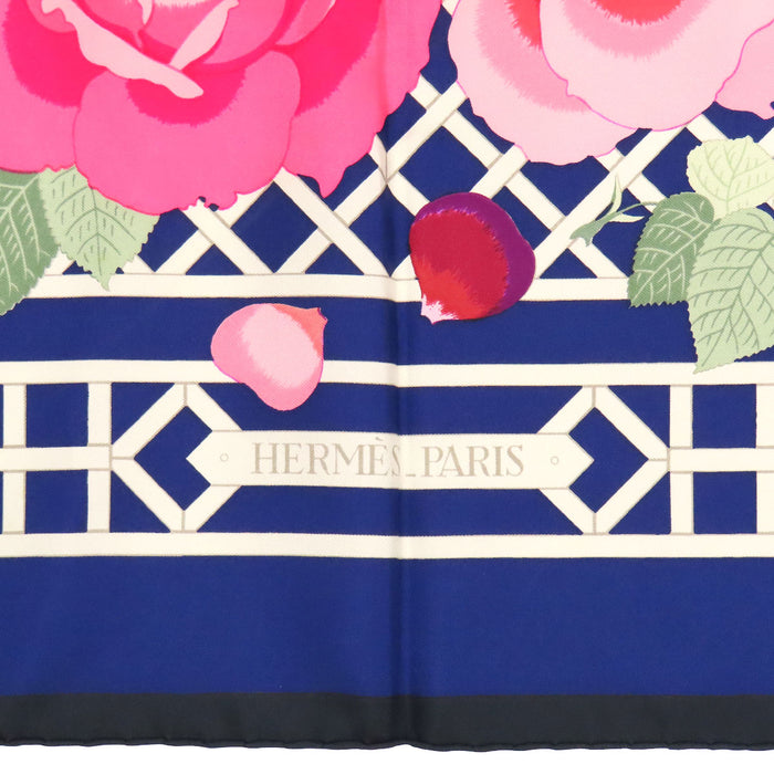 HERMES 
スカーフ 大判 シルク 薔薇 
カレ 90 ROSERAIE バラ園