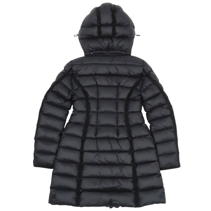 MONCLER 
ワッペン フーデッド ナイロン 
HERMINE エルミンヌ ダウンコート