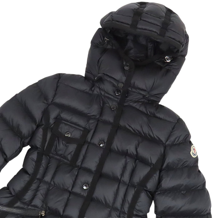 MONCLER 
ワッペン フーデッド ナイロン 
HERMINE エルミンヌ ダウンコート