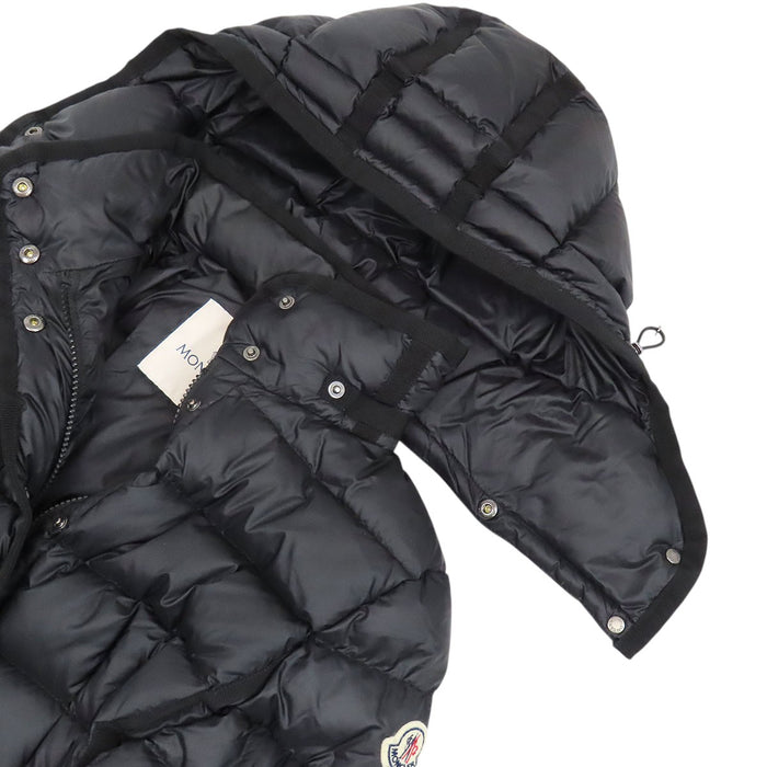 MONCLER 
ワッペン フーデッド ナイロン 
HERMINE エルミンヌ ダウンコート