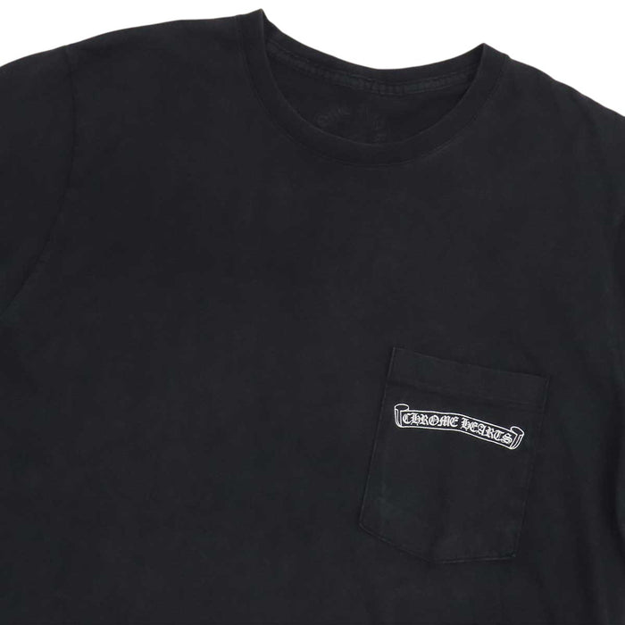 CHROME HEARTS 
FLEURKNEE Tee CH スクロールラベル ロゴ コットン クルーネック 
フレアニー プリント Tシャツ