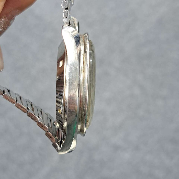 【WHOLESALES】
OMEGA 
145.022-69 ST 
スピードマスター　cal.861　69's 220ベゼル　キャタピラブレス 
社外製BOX