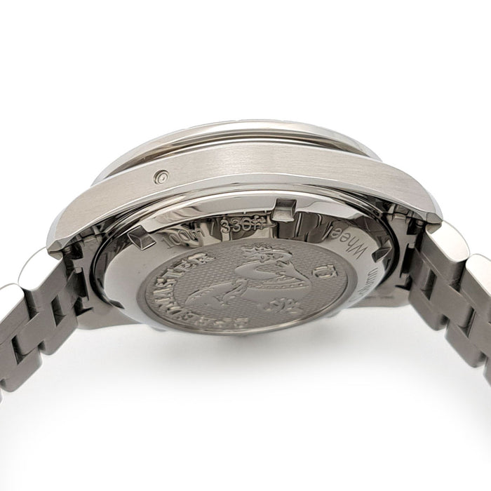 OMEGA 
Speedmaster 38 Co-Axial 
Avec boîte et carte de garantie